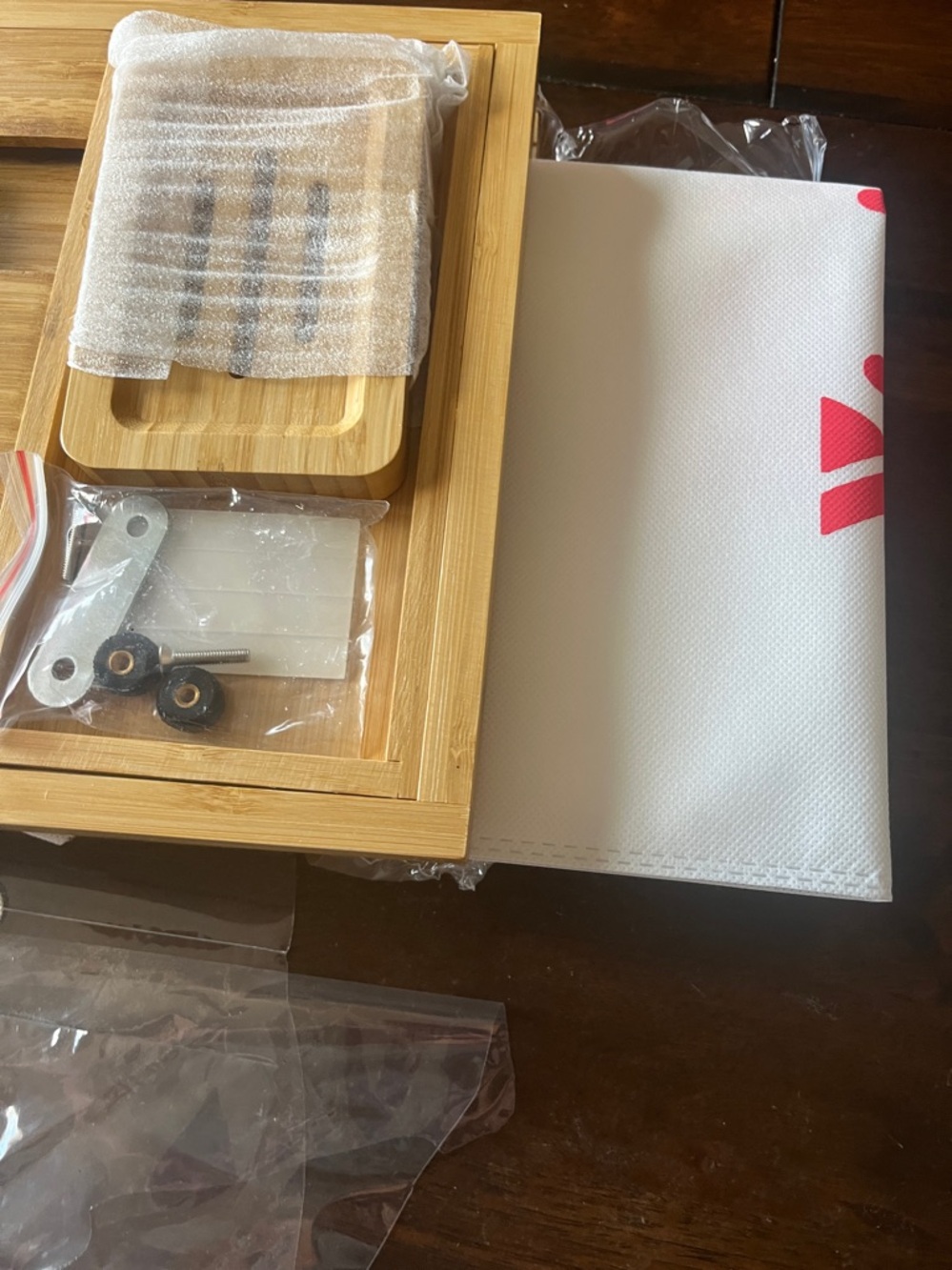 YIRILAN Bamboo Bathtub Tray with accessories.  New - Picture 4 of 6